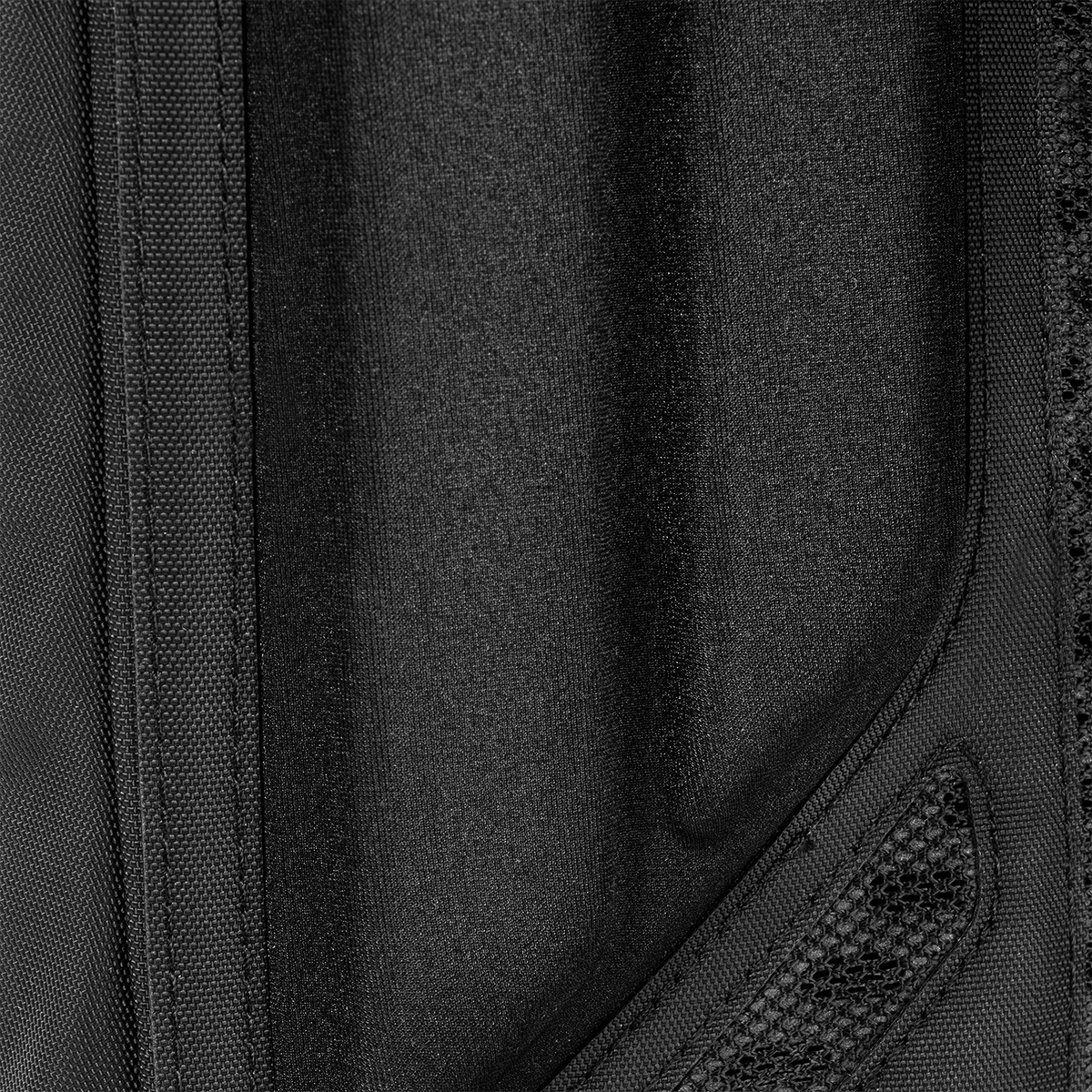 paragon-hydration-pack-r4 Paragon_Black_Texture.png